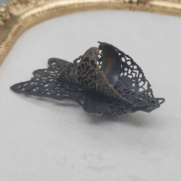 KIM CRAFTSMAN Ornate Fly Ring - Picture 5 of 9